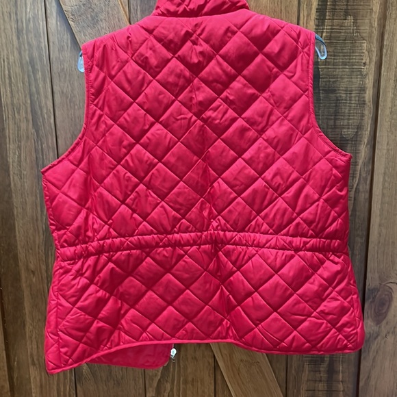 Red XL St John’s Bay vest with gold accents - Picture 3 of 6